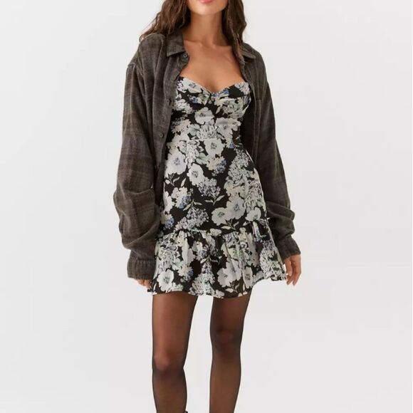 Urban Outfitters Love Triangle Moonstruck Floral Cutout Mini Dress - Picture 5 of 5